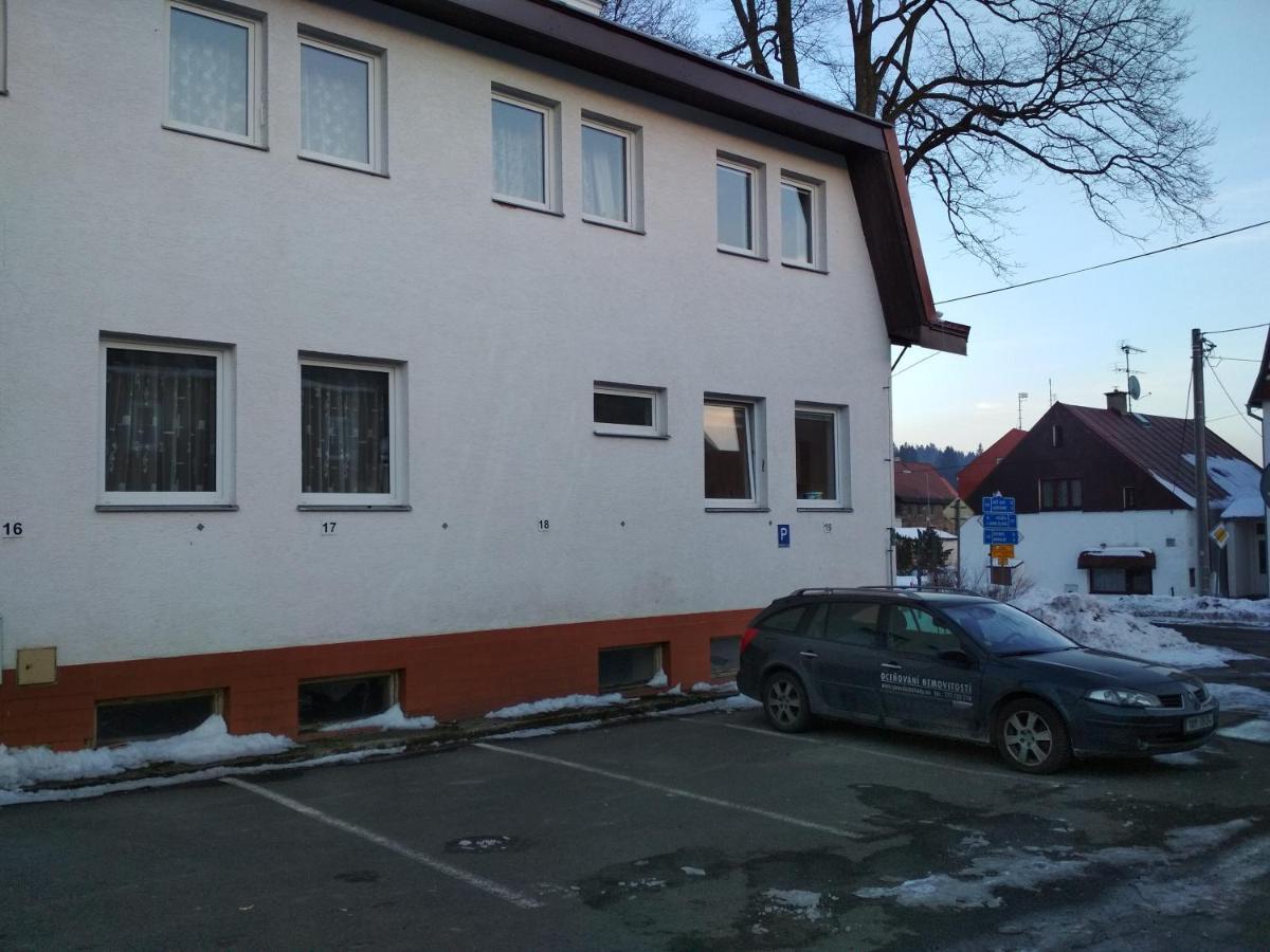 Apartman Pernink - Ubytovani V Srdci Krusnych Hor Exterior foto